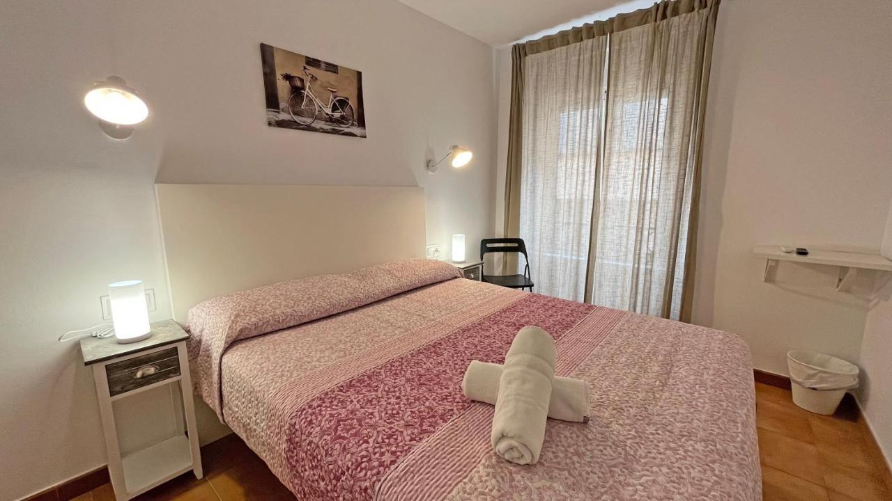 Hostal La Premsa Arenys de Mar Bagian luar foto