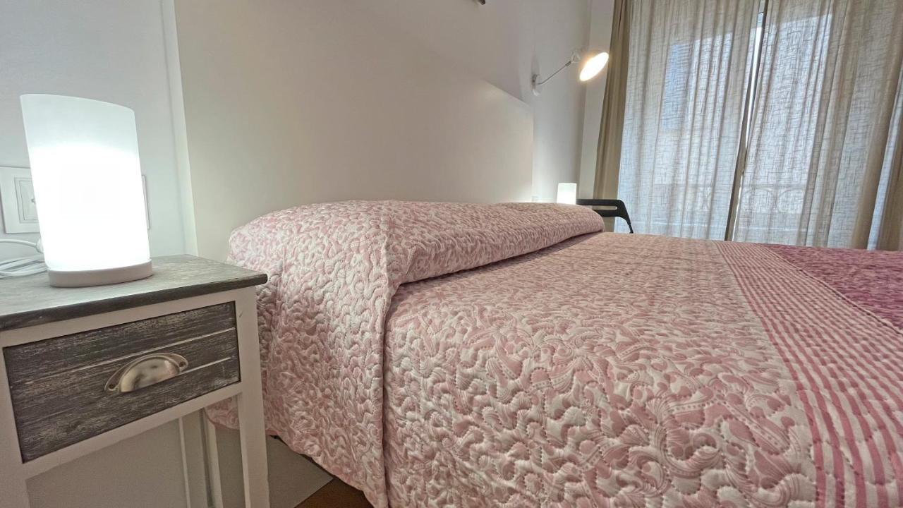 Hostal La Premsa Arenys de Mar Bagian luar foto