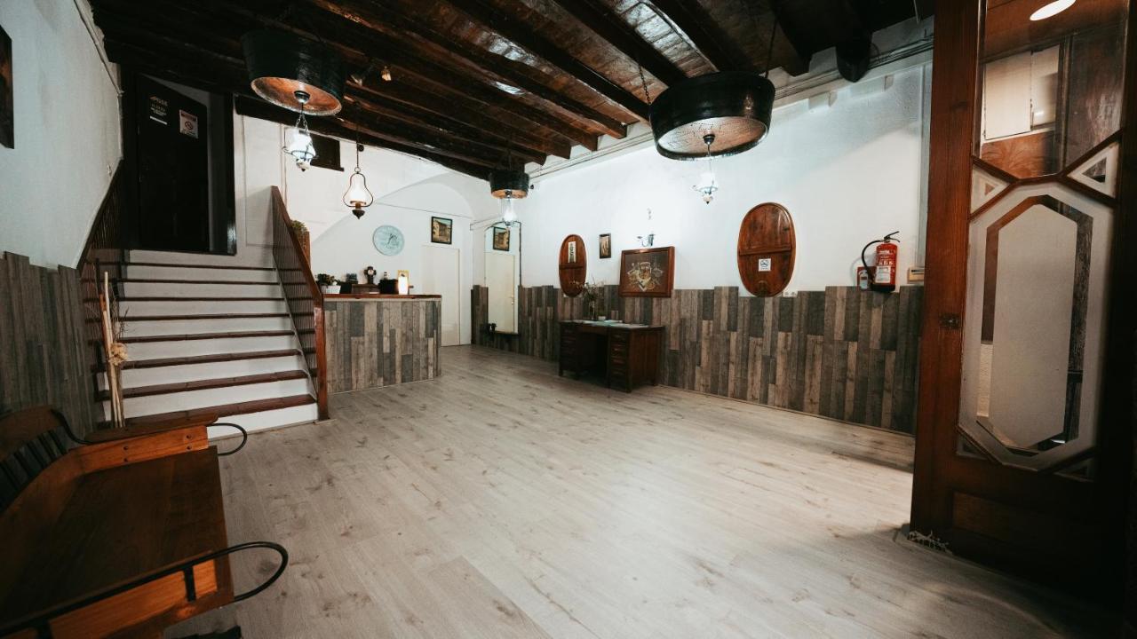 Hostal La Premsa Arenys de Mar Bagian luar foto