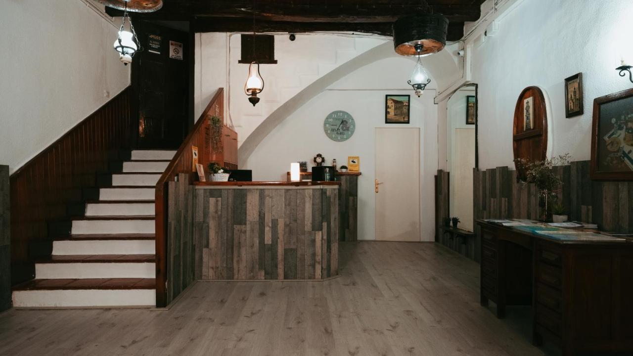 Hostal La Premsa Arenys de Mar Bagian luar foto